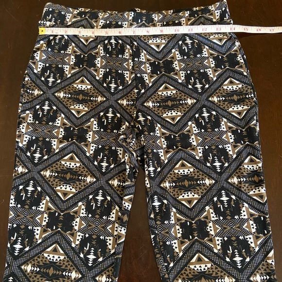 Maurices Print Legging - Picture 3 of 5